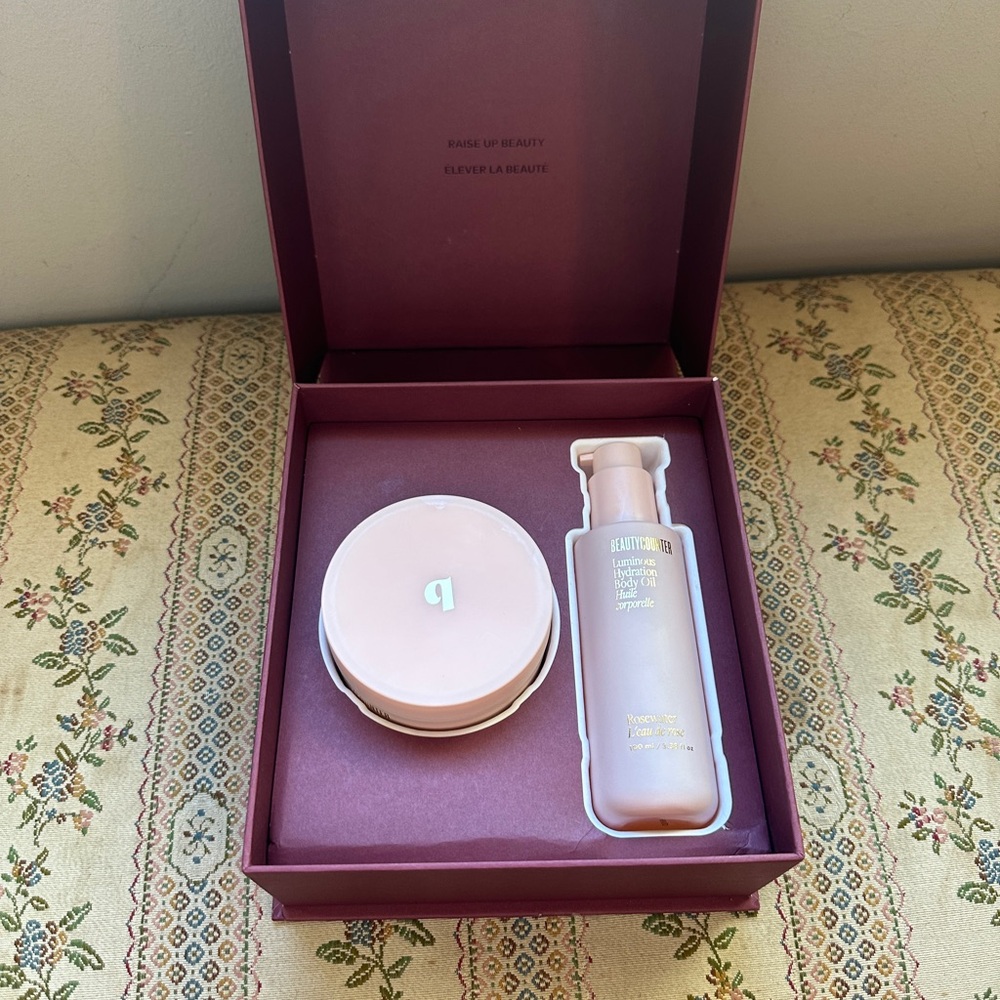Sugar and silk Beautycounter set. New in box.